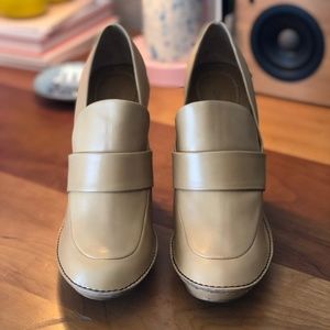 Never-worn Chloe heels